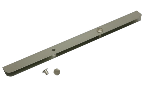 Menukaartrails A5, vernikkeld, met 80 mm perforatie, incl. schroeven